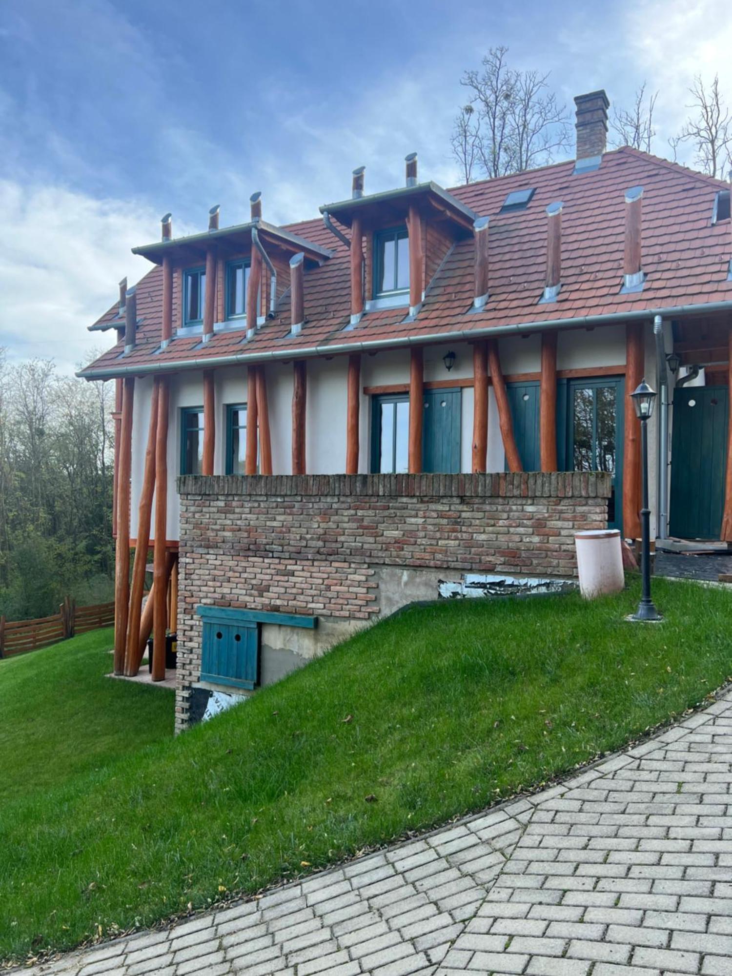 Vendeghaz Petoerke Hotel Bárdudvarnok Buitenkant foto